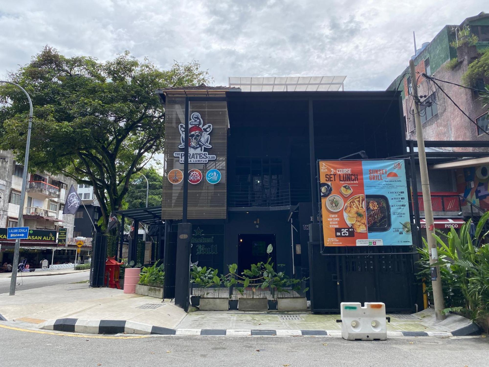 Pangsapuri 07 Seri Bukit Ceylon Couple Jalan Alor Kuala Lumpur