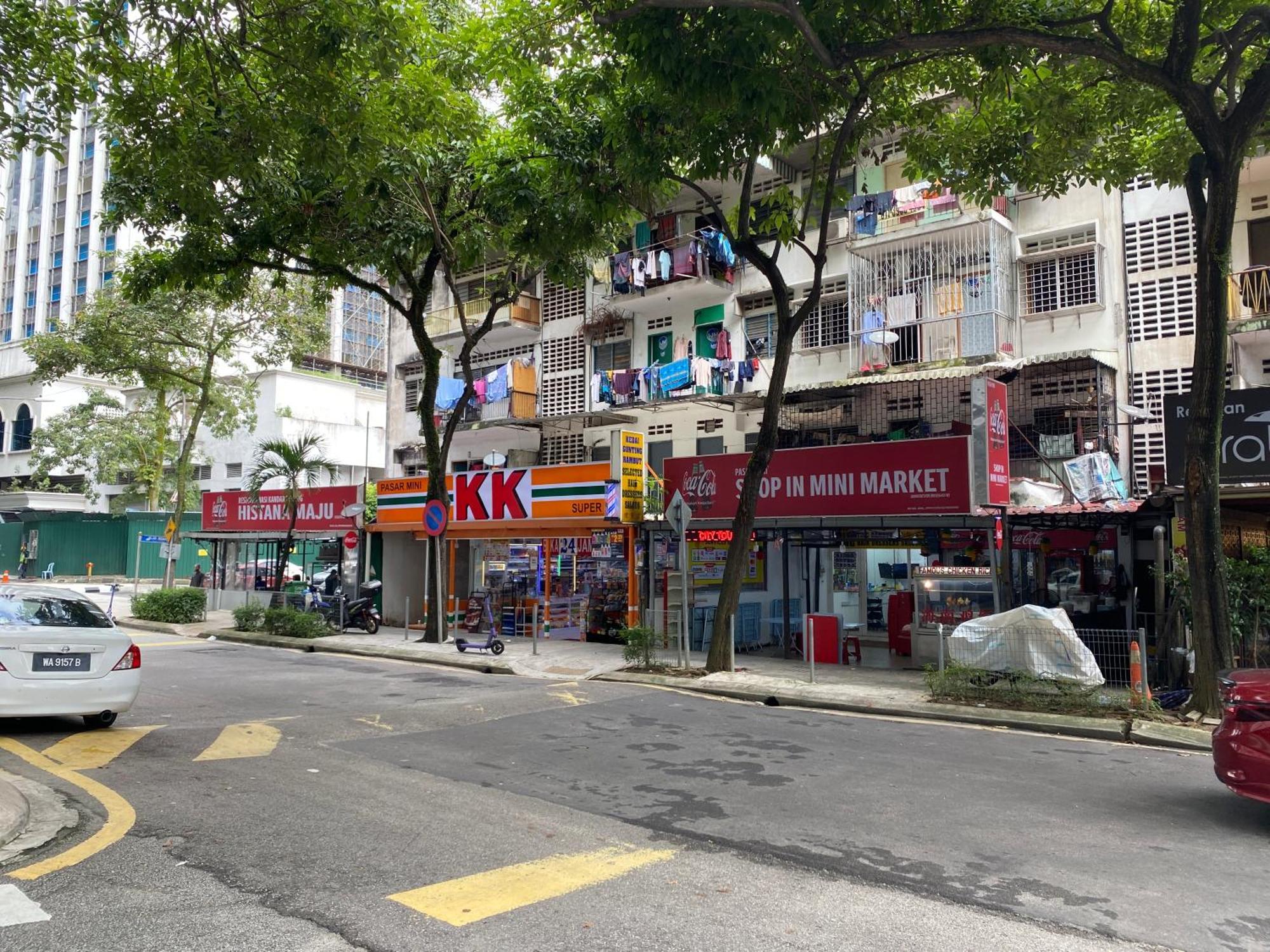 07 Seri Bukit Ceylon Couple Jalan Alor * Kuala Lumpur